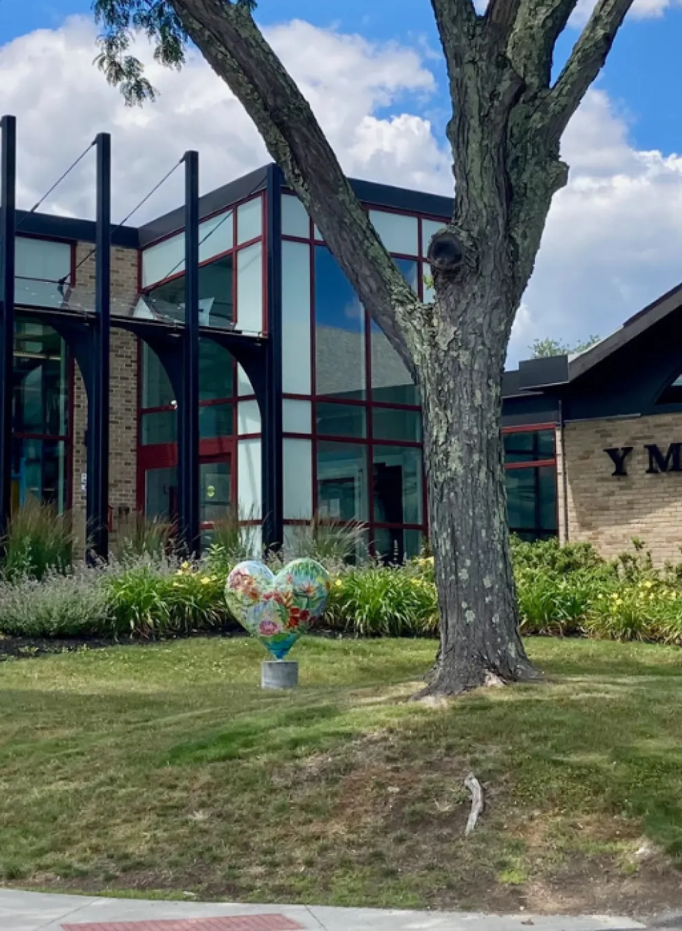 image of the outside of the Framingham Branch